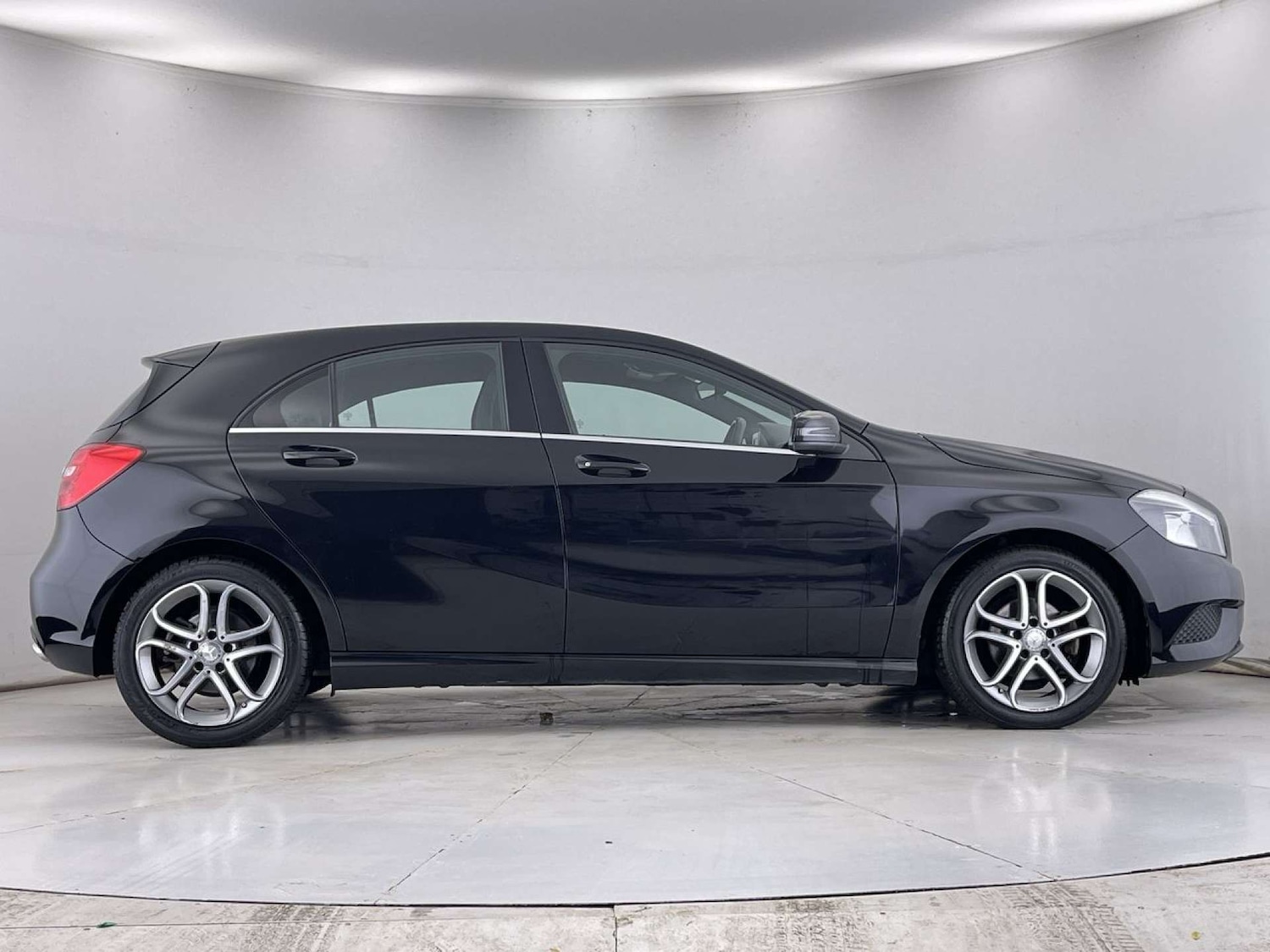 Used Mercedes-Benz A-Class 2015 for sale - 76333109: Photo 15
