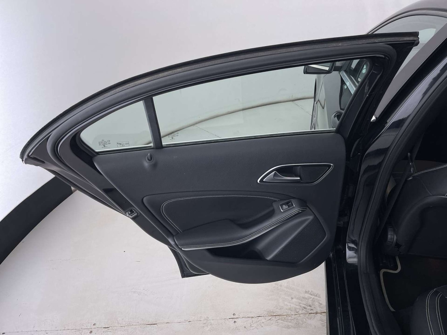 Used Mercedes-Benz A-Class 2015 for sale - 76333109: Photo 28