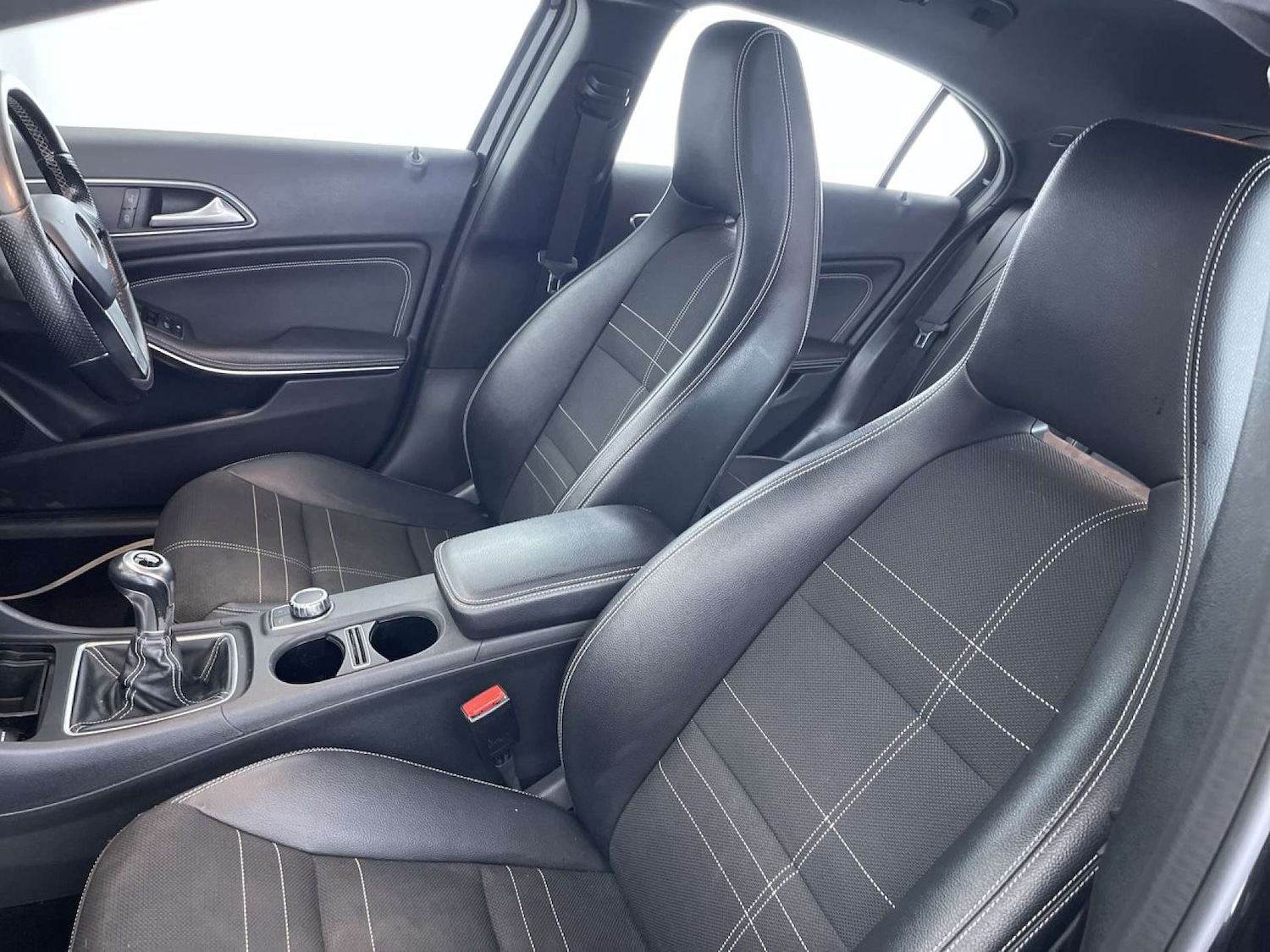 Used Mercedes-Benz A-Class 2015 for sale - 76333109: Photo 31