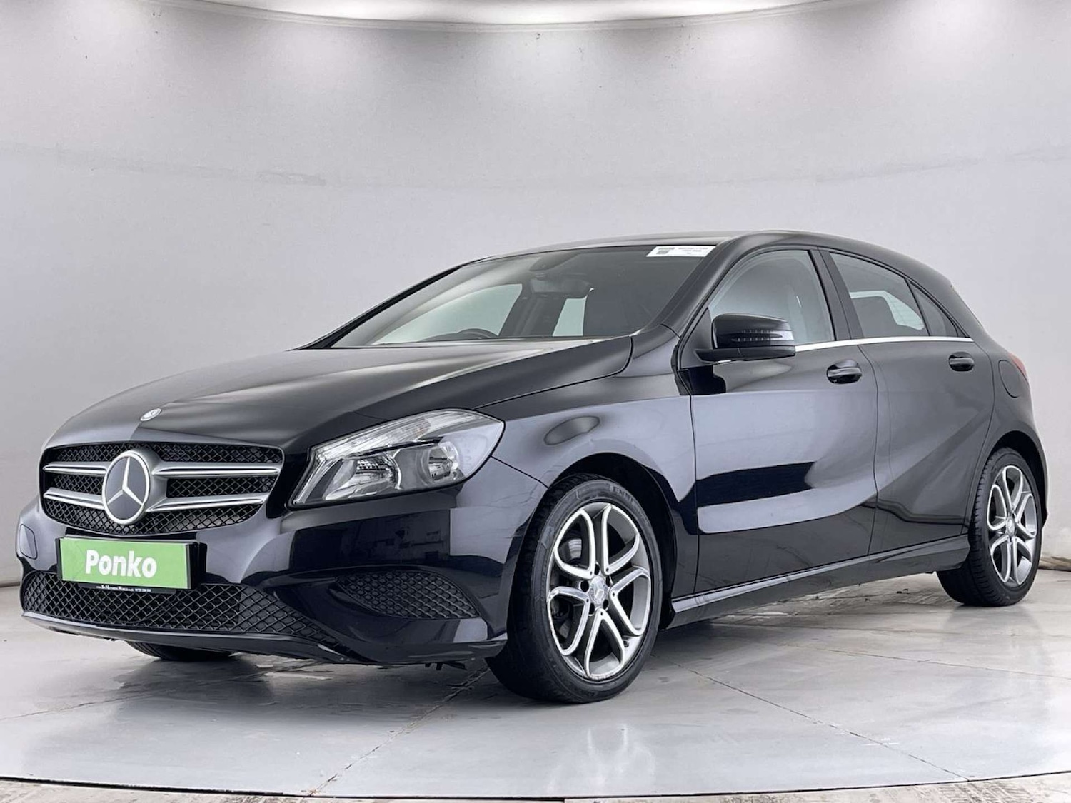 Used Mercedes-Benz A-Class 2015 for sale - 76333109: Photo 4
