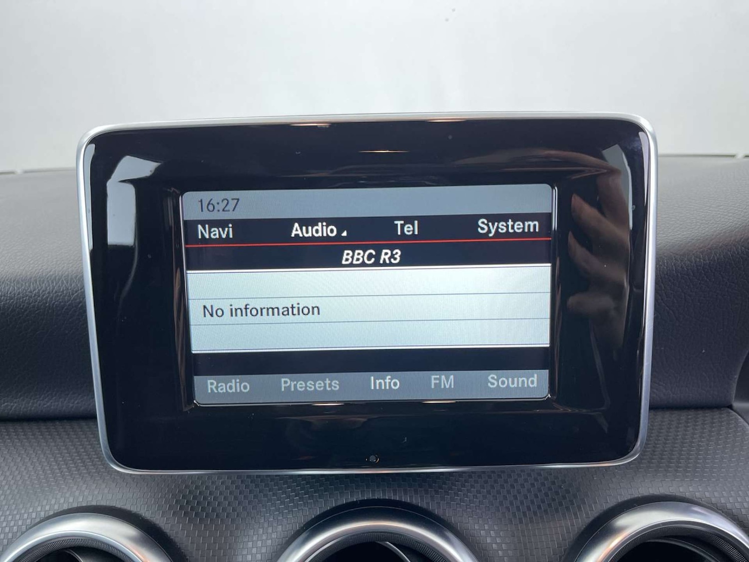 Used Mercedes-Benz A-Class 2015 for sale - 76333109: Photo 40