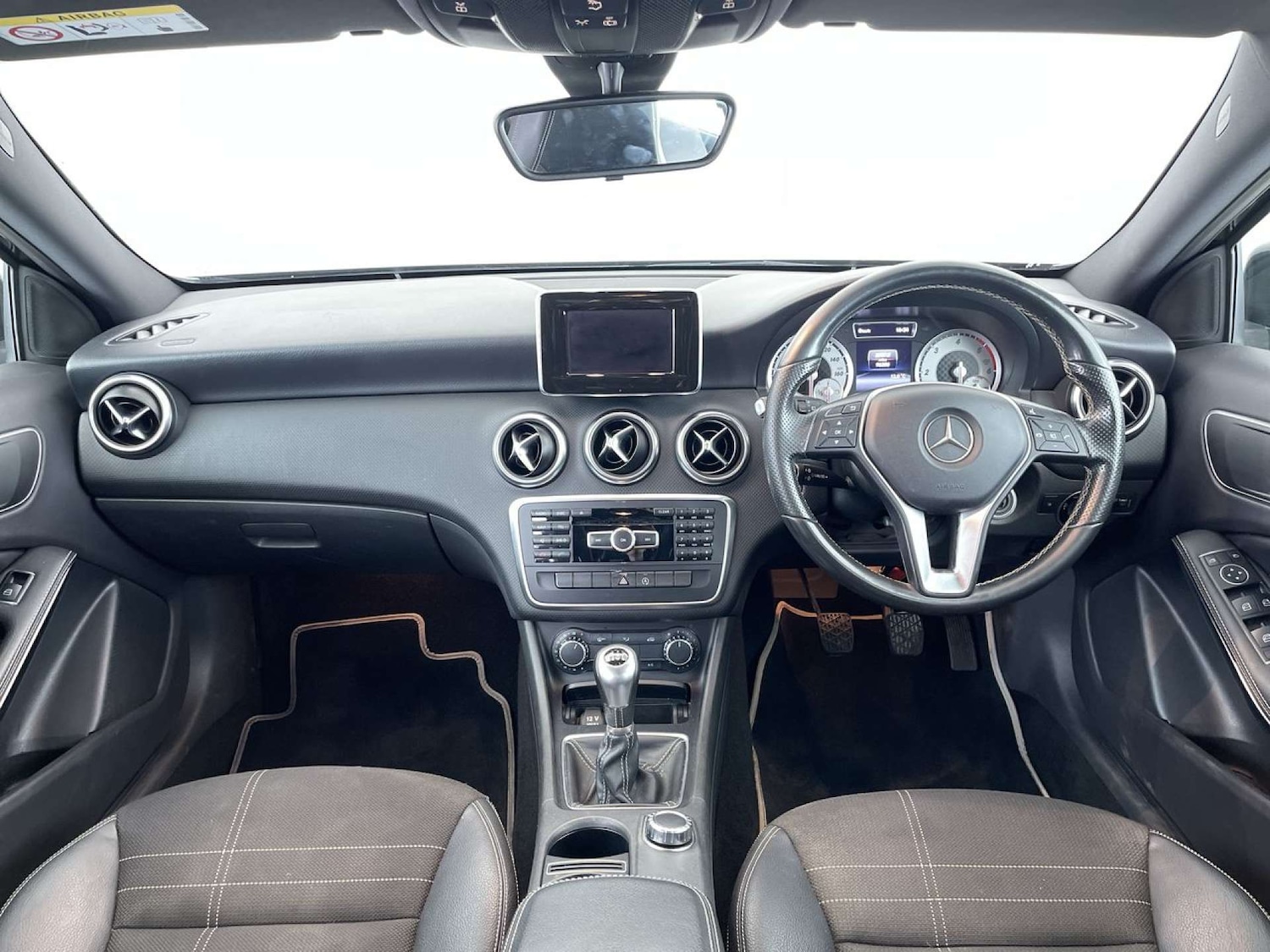 Used Mercedes-Benz A-Class 2015 for sale - 76333109: Photo 8