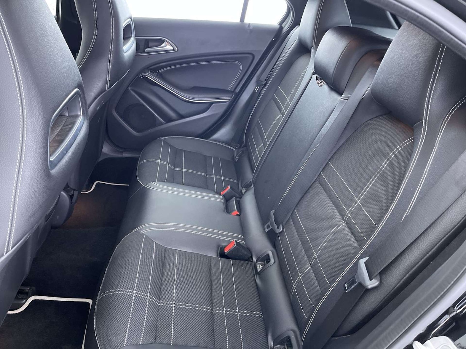 Used Mercedes-Benz A-Class 2015 for sale - 76333109: Photo 9