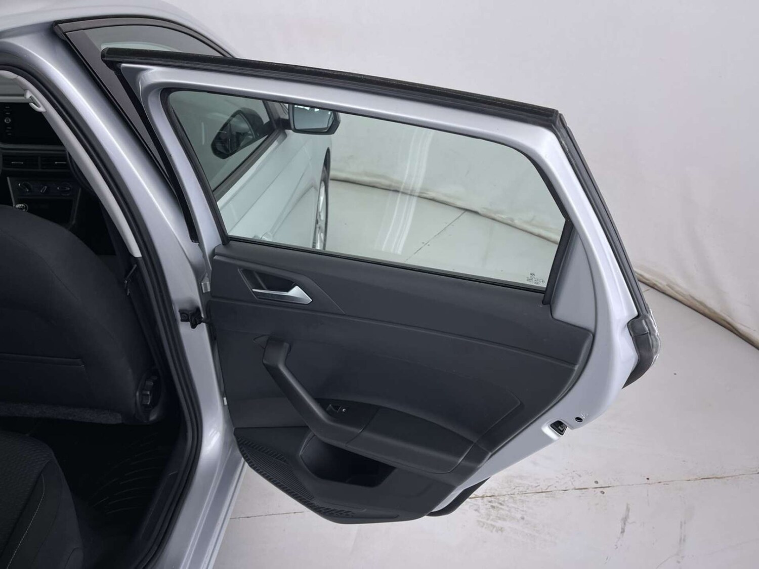 Used Volkswagen Polo 2018 for sale - 76602152: Photo 30