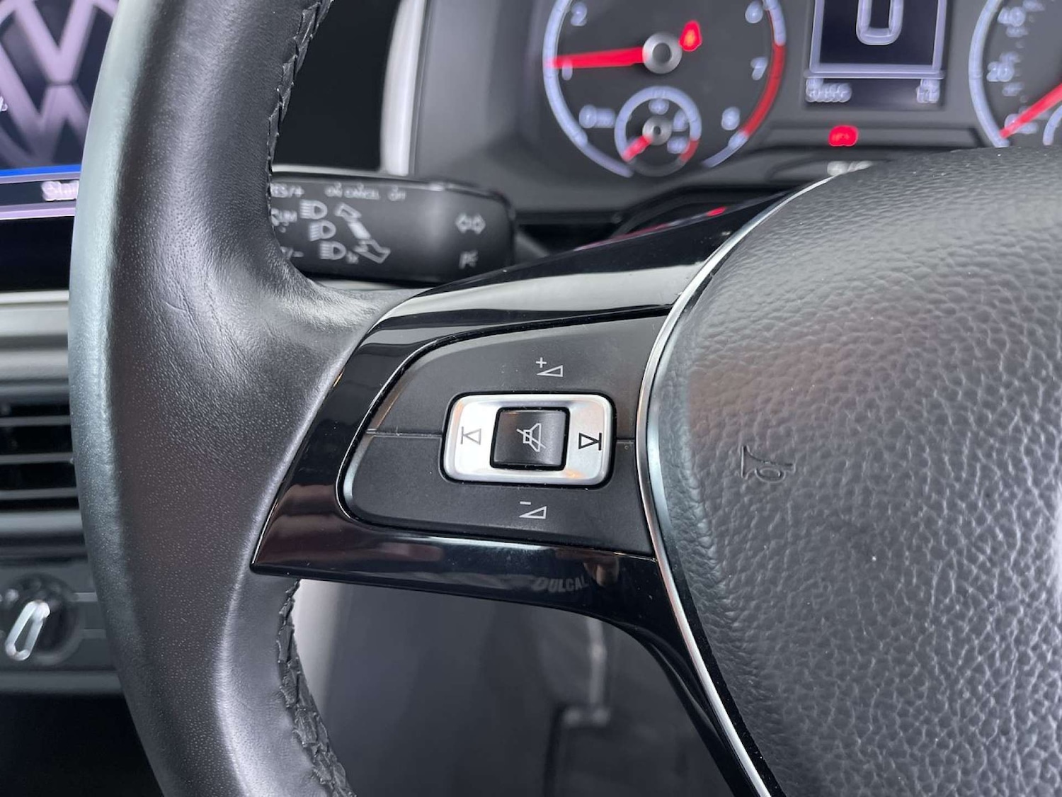 Used Volkswagen Polo 2018 for sale - 76602152: Photo 51