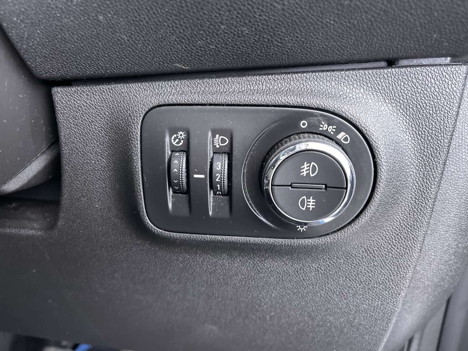 Used Vauxhall Corsa 2018 for sale - 76385773: Photo 46