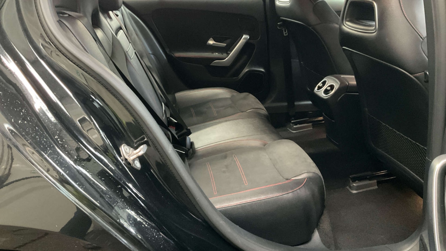 Used Mercedes-Benz A-Class 2018 for sale - 77963151: Photo 8