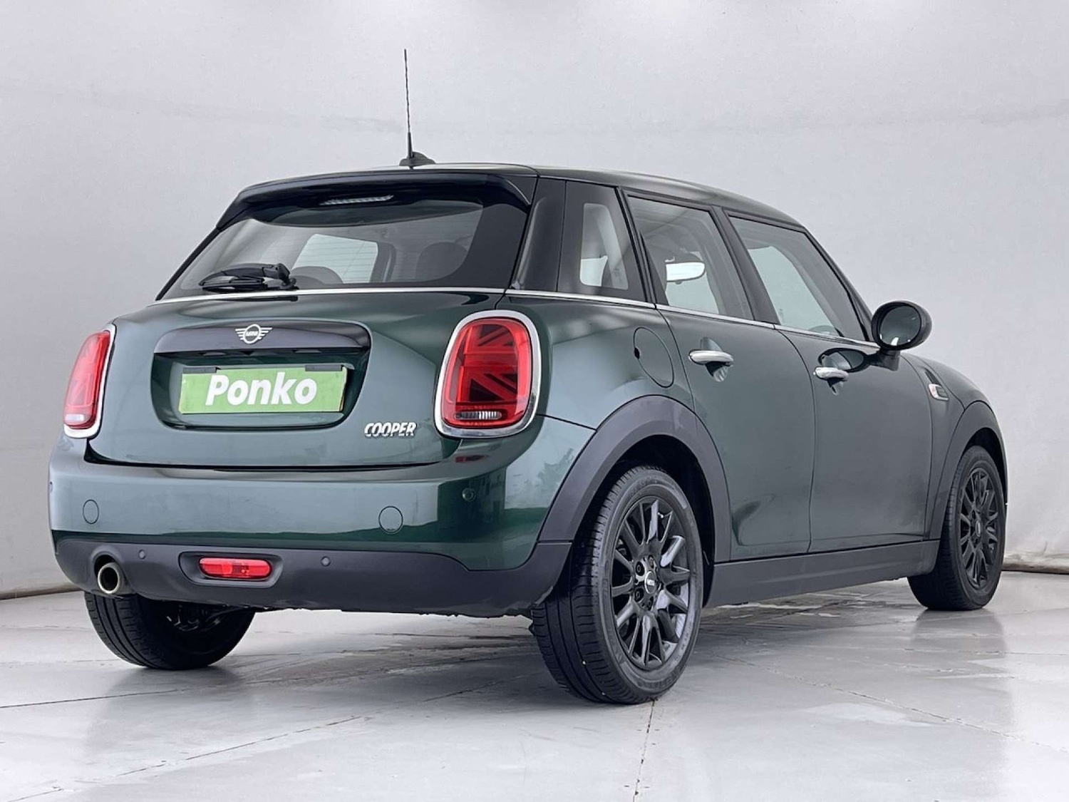 Used MINI Hatch 2019 for sale - 76830220: Photo 5