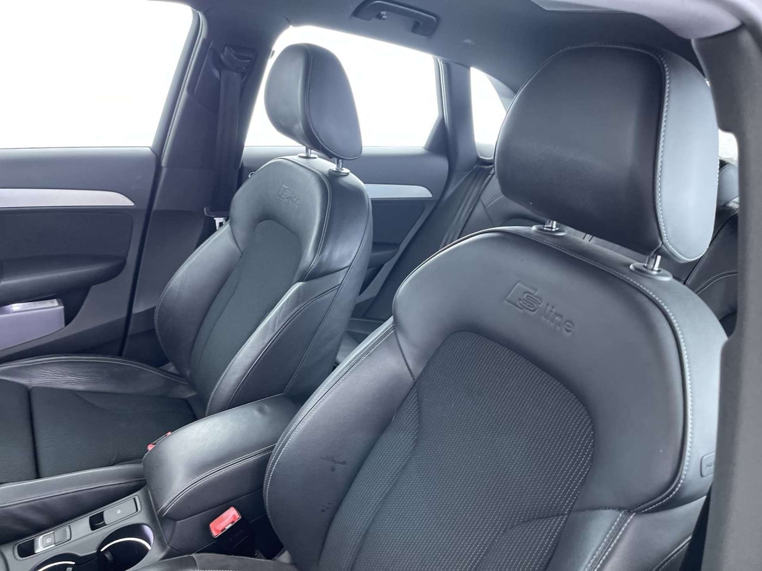 Used Audi Q3 2013 for sale - 76625869: Photo 30