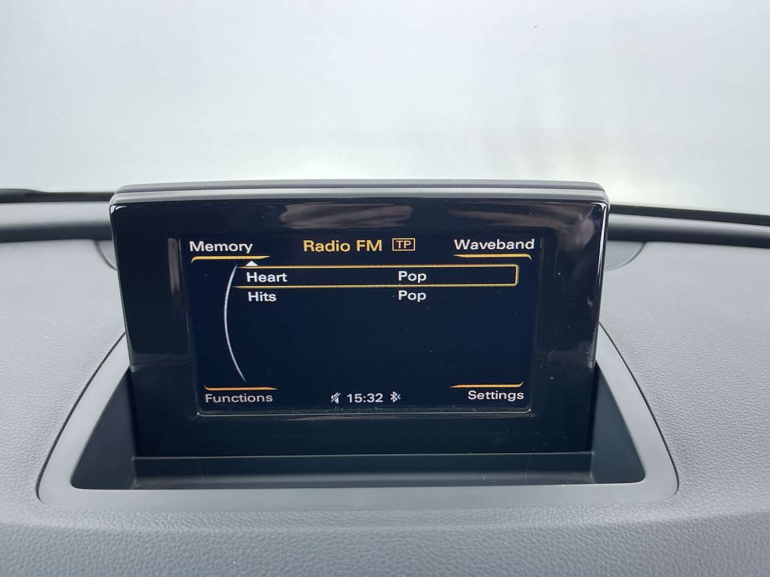 Used Audi Q3 2013 for sale - 76625869: Photo 40