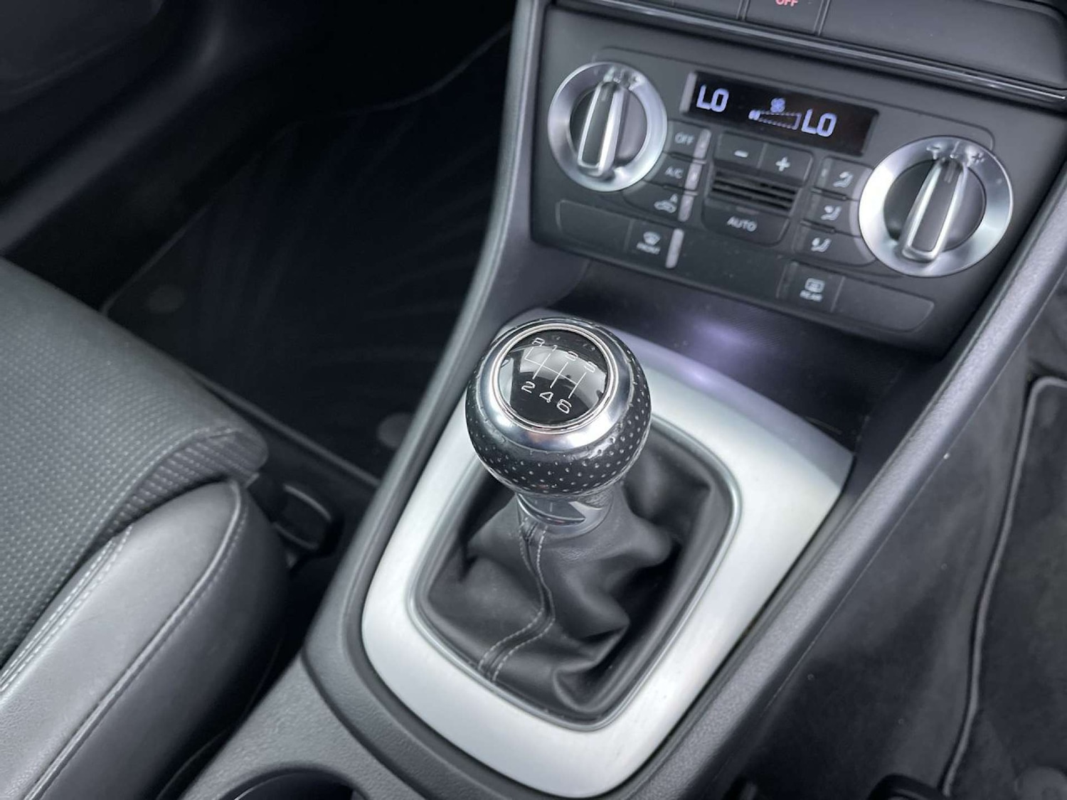 Used Audi Q3 2013 for sale - 76625869: Photo 45