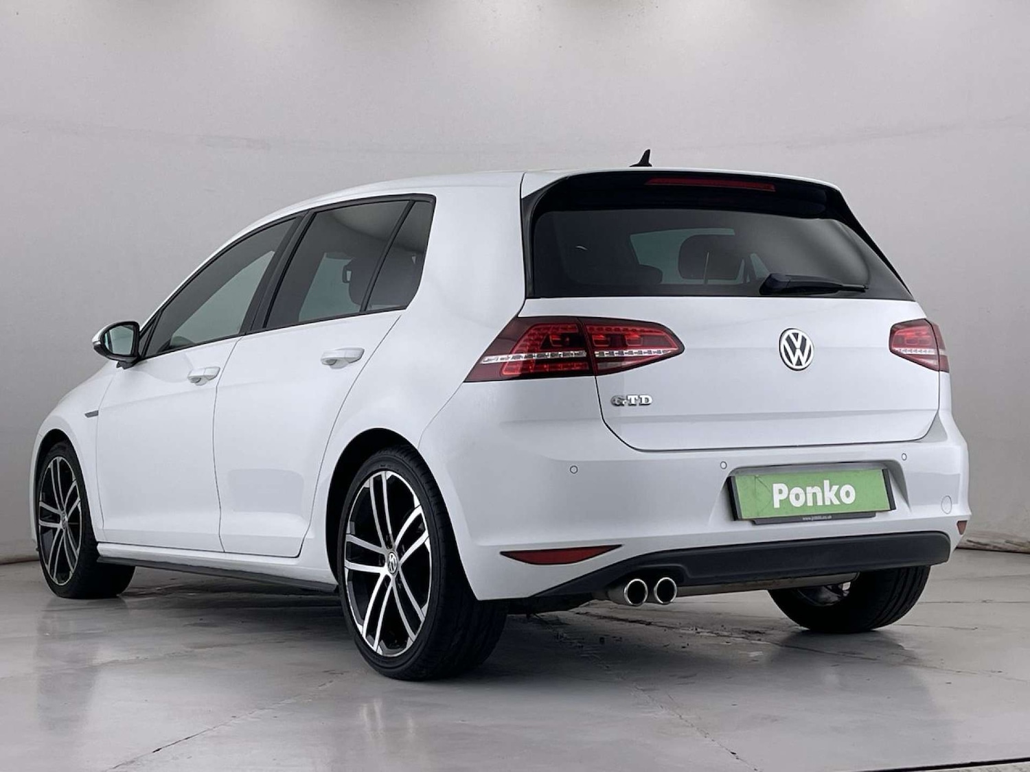 Used Volkswagen Golf 2016 for sale - 76829875: Photo 3