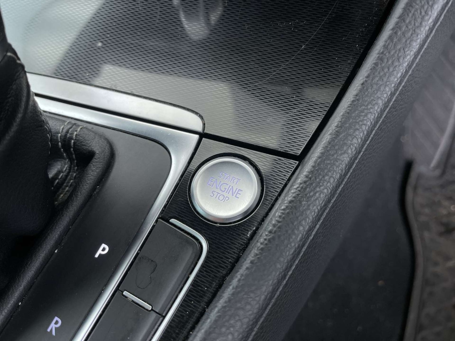 Used Volkswagen Golf 2016 for sale - 76829875: Photo 45