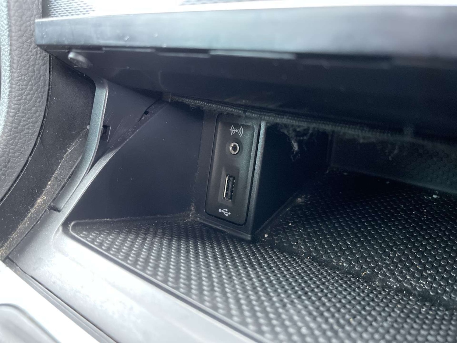 Used Volkswagen Golf 2016 for sale - 76829875: Photo 47