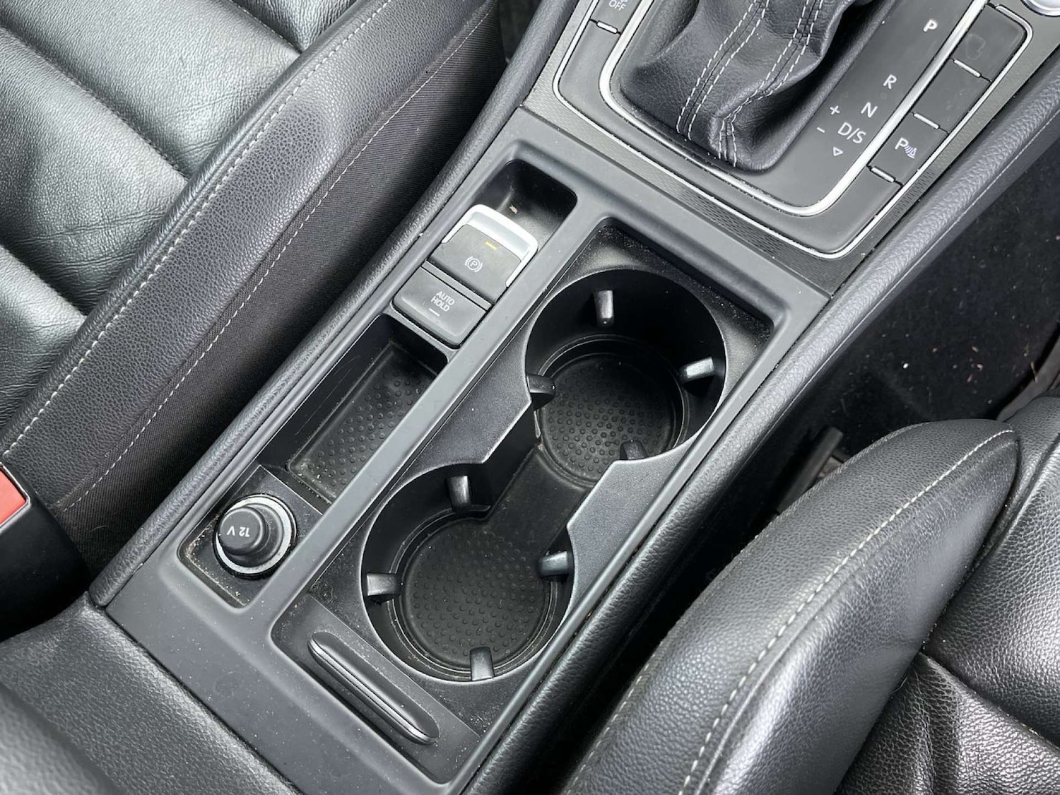 Used Volkswagen Golf 2016 for sale - 76829875: Photo 49