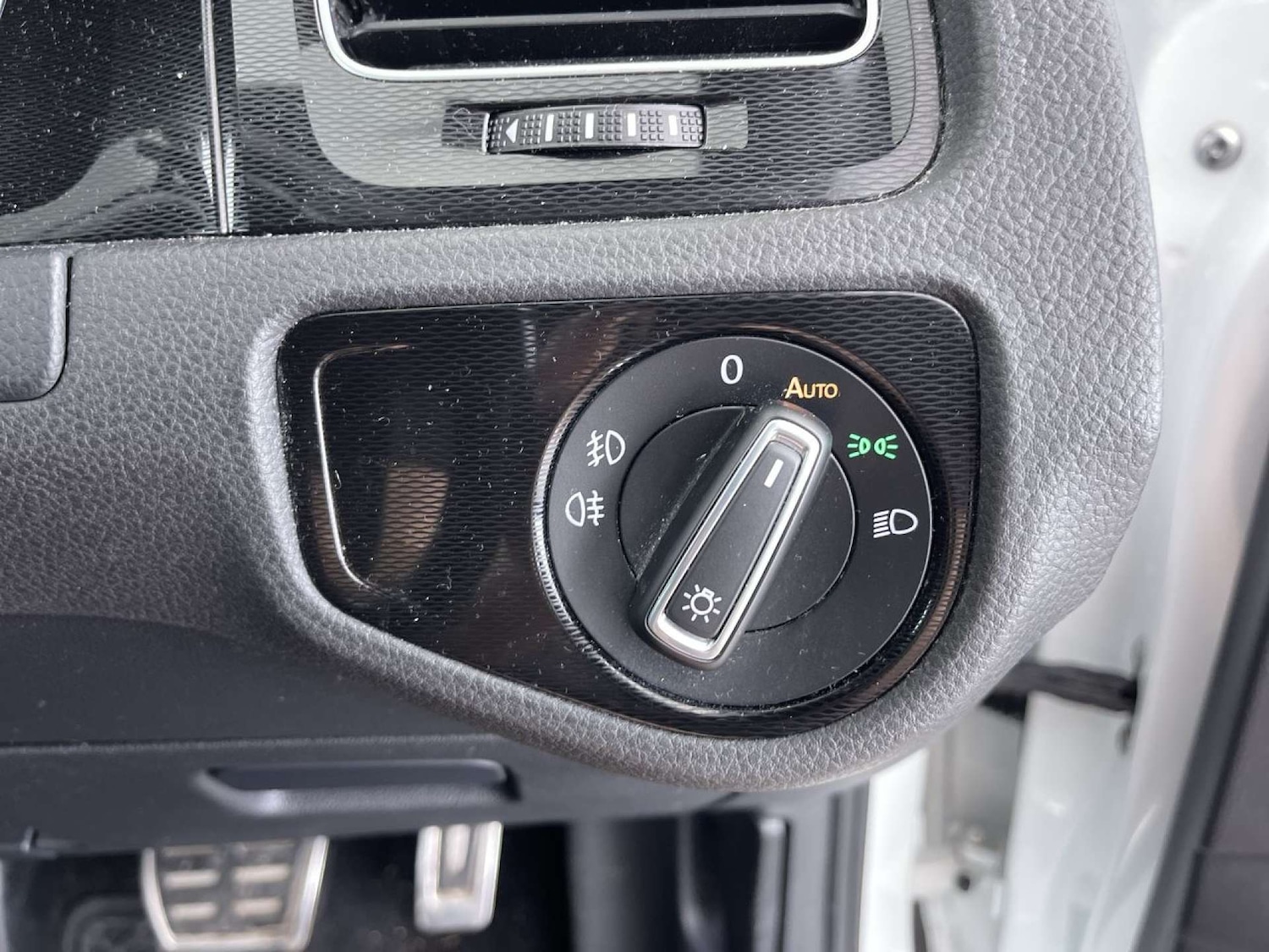 Used Volkswagen Golf 2016 for sale - 76829875: Photo 50