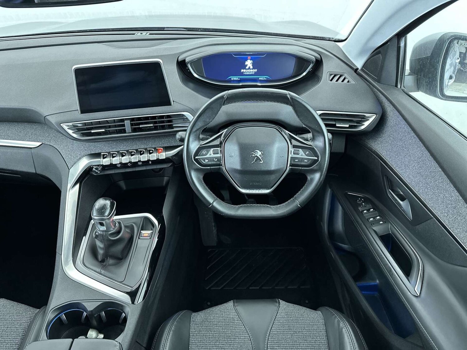Used Peugeot 3008 2017 for sale - 77469835: Photo 35