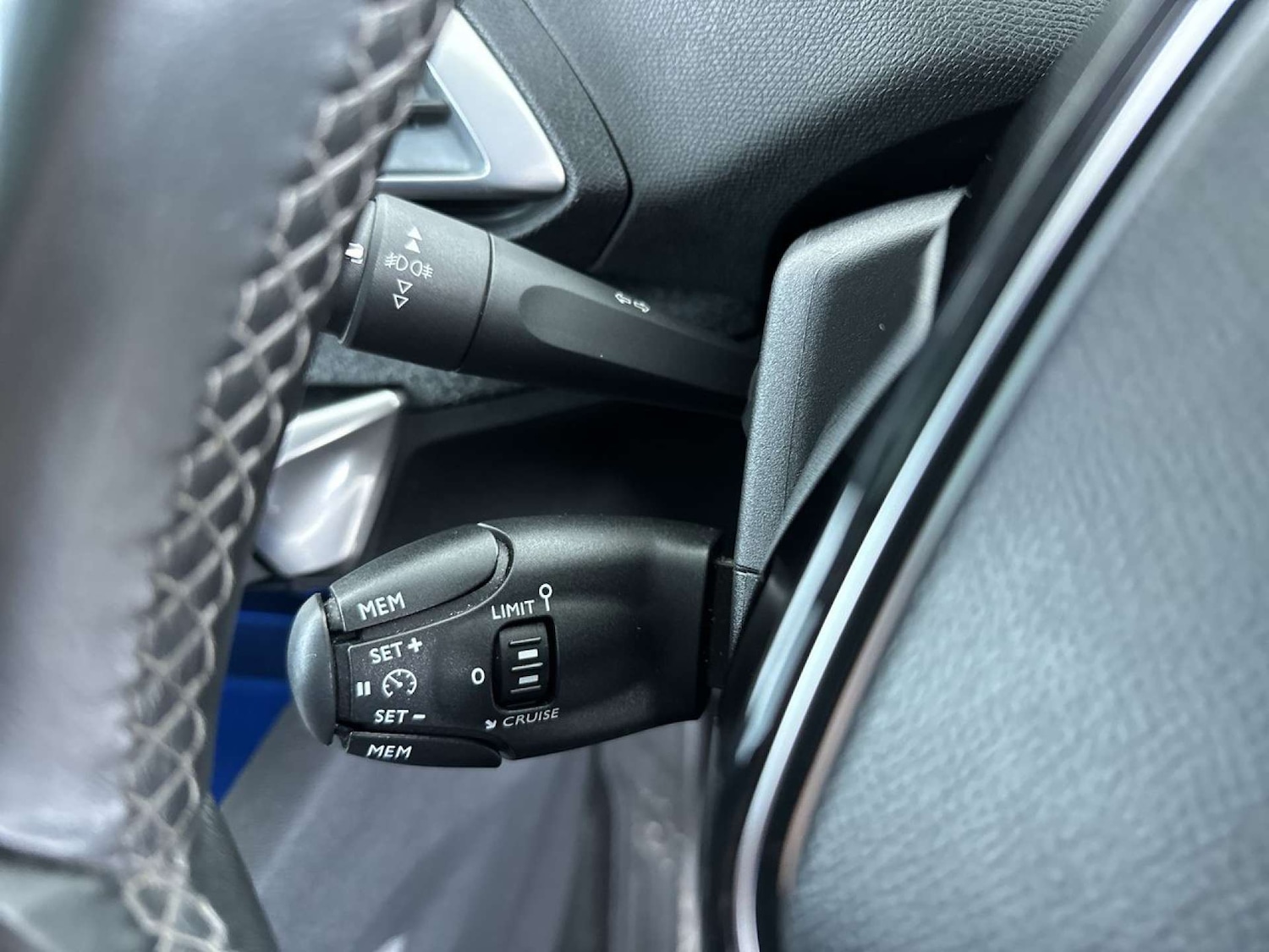 Used Peugeot 3008 2017 for sale - 77469835: Photo 55