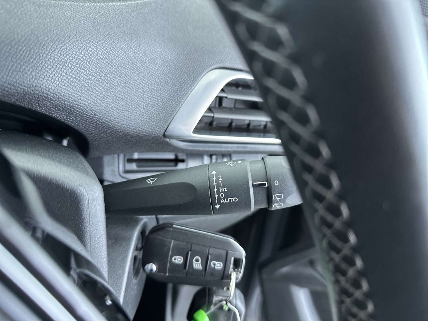 Used Peugeot 3008 2017 for sale - 77469835: Photo 56