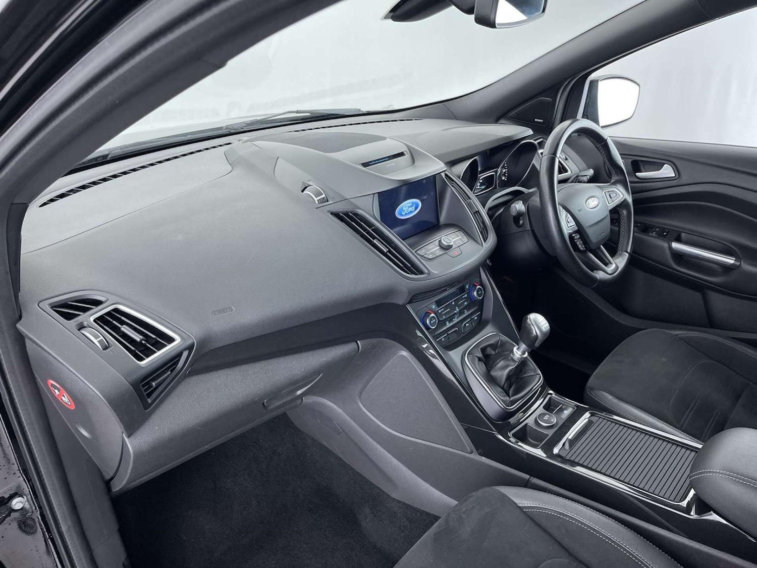 Used Ford Kuga 2017 for sale - 76602007: Photo 32