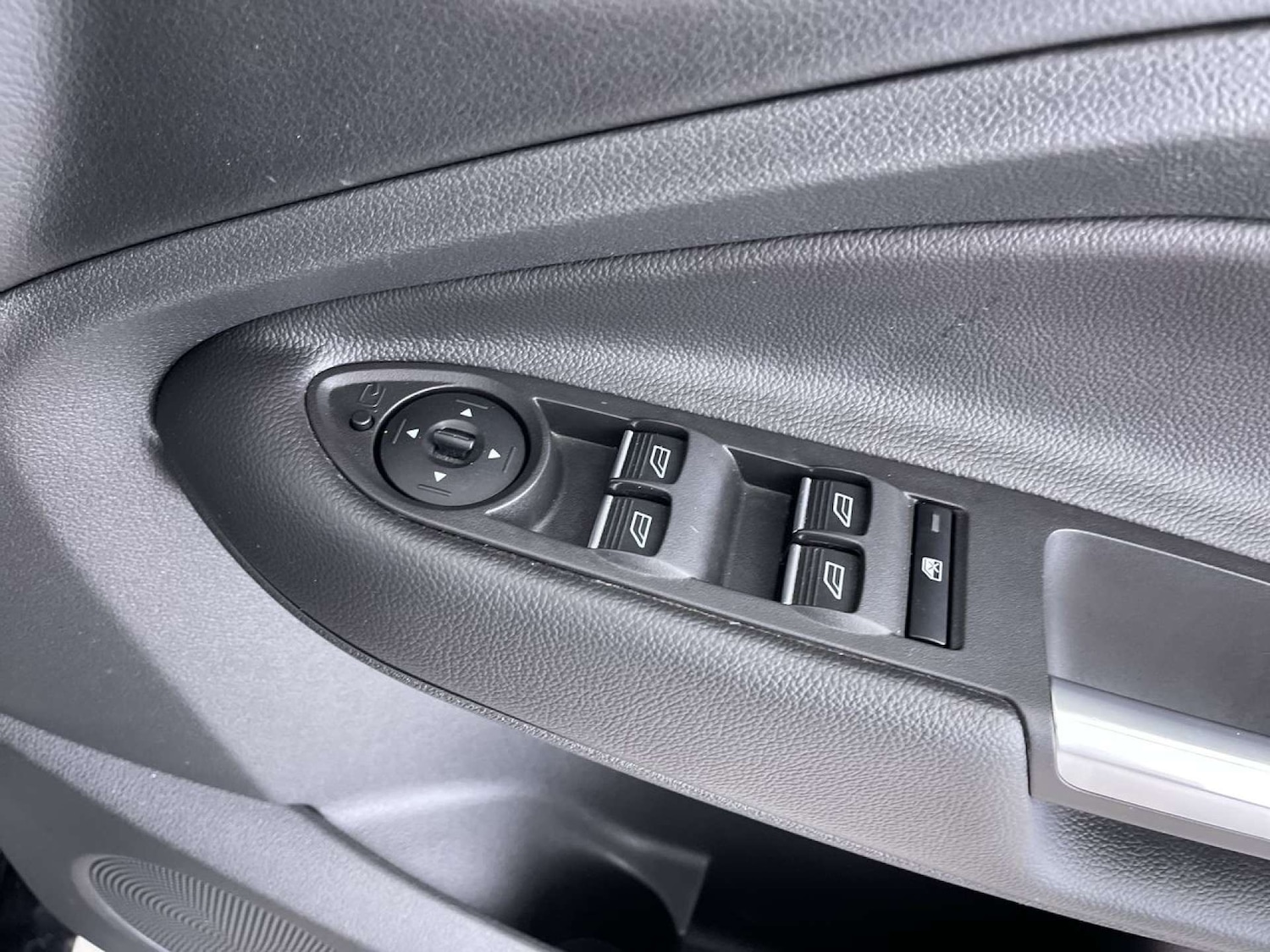 Used Ford Kuga 2017 for sale - 76602007: Photo 51