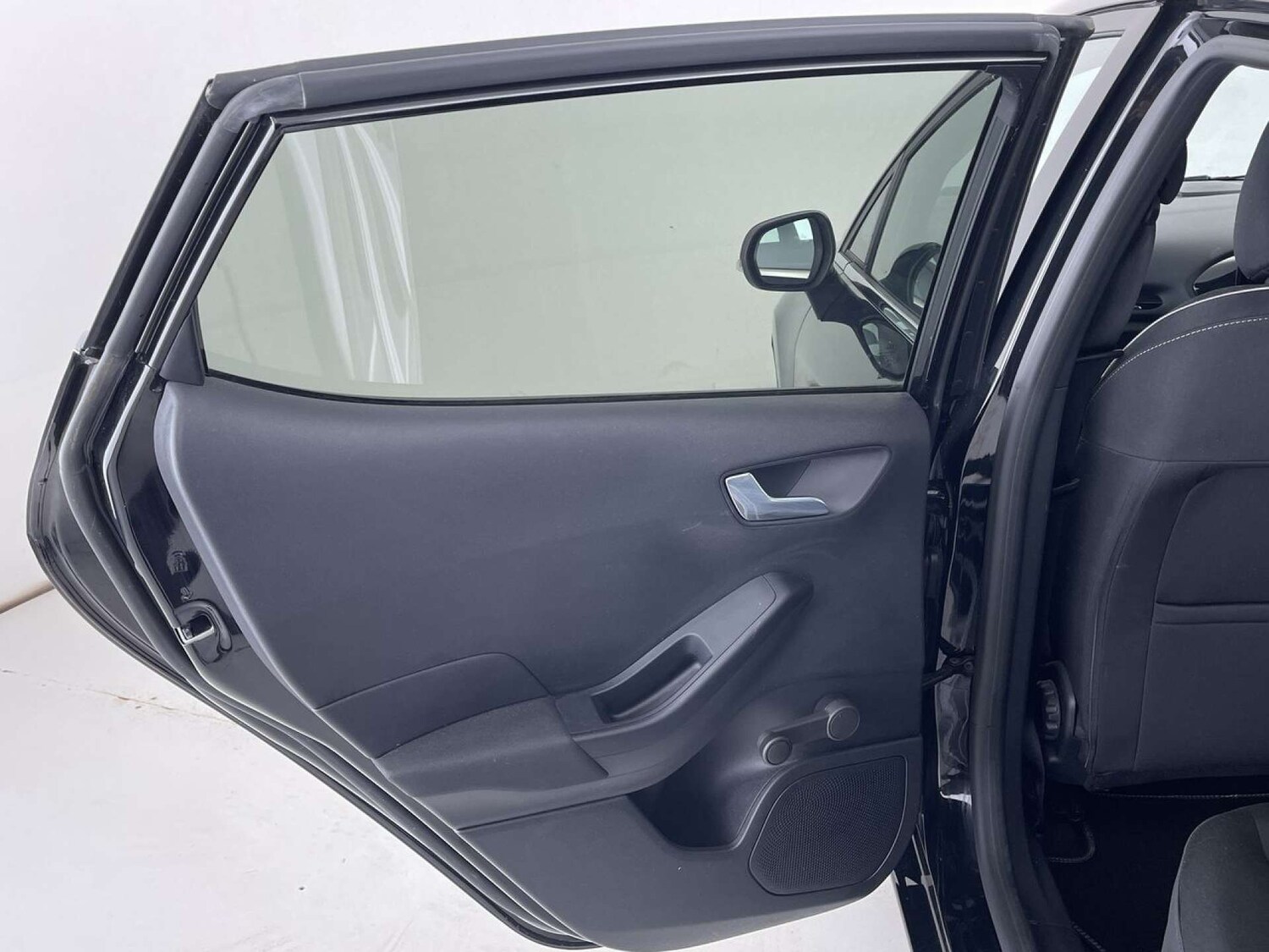 Used Ford Fiesta 2018 for sale - 76651342: Photo 28