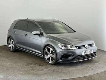 Used Volkswagen Golf 2019 for sale - 79559670: Photo
