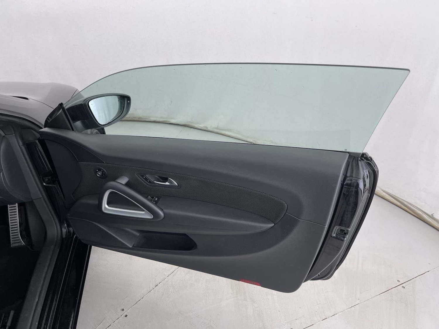 Used Volkswagen Scirocco 2016 for sale - 76404387: Photo 28