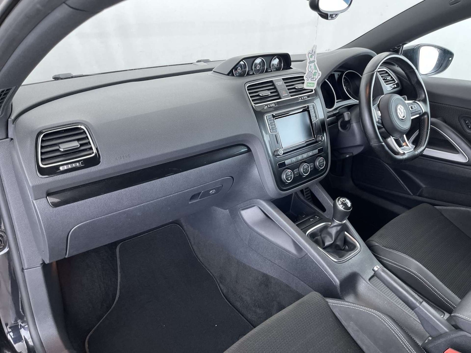 Used Volkswagen Scirocco 2016 for sale - 76404387: Photo 30