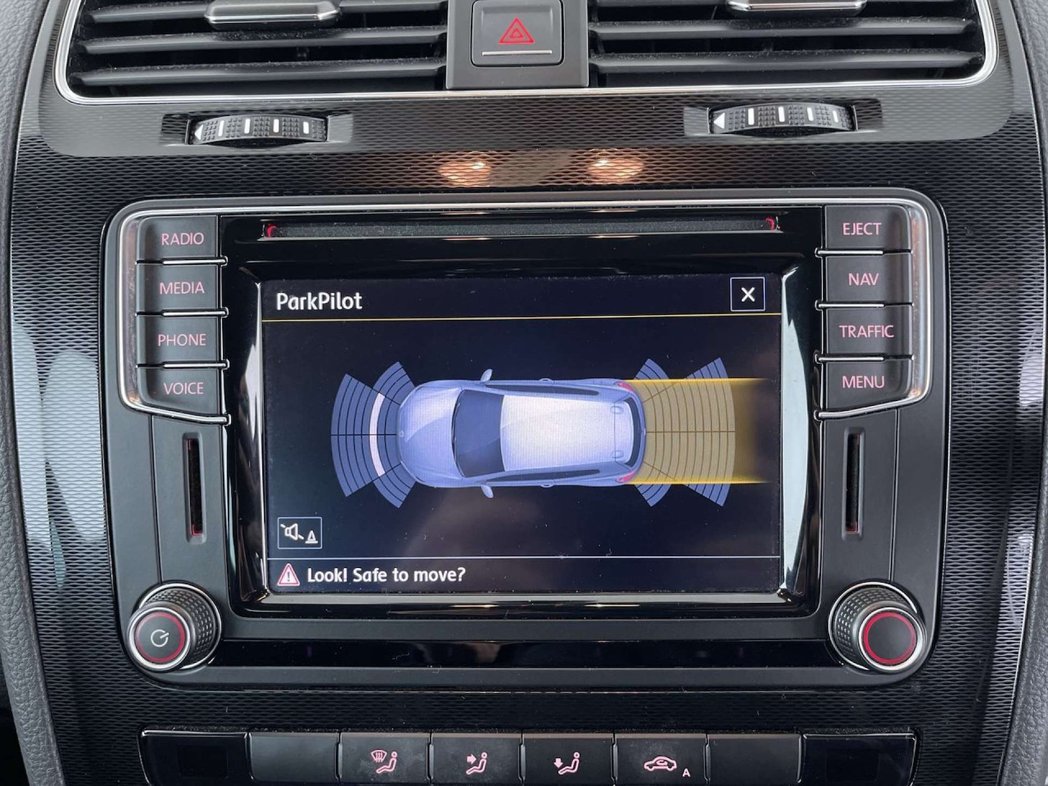 Used Volkswagen Scirocco 2016 for sale - 76404387: Photo 40