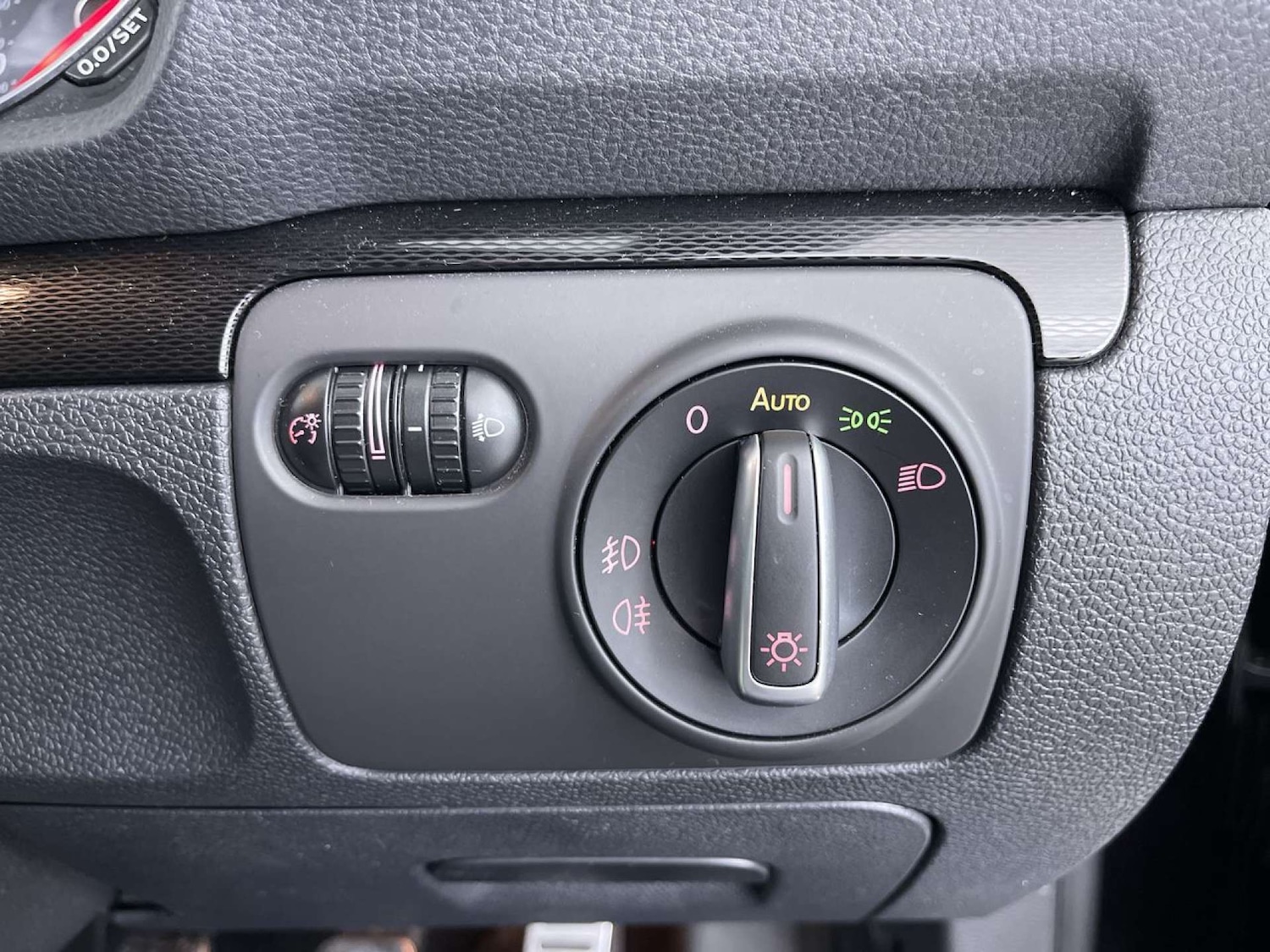 Used Volkswagen Scirocco 2016 for sale - 76404387: Photo 46