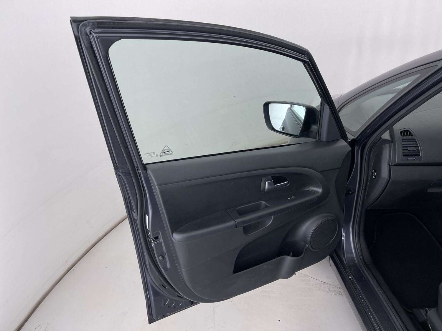Used Kia Venga 2017 for sale - 75958167: Photo 27