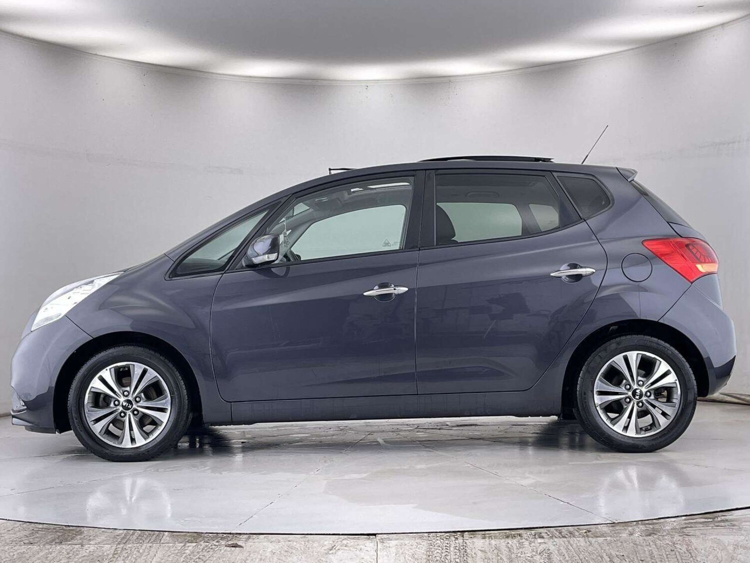 Used Kia Venga 2017 for sale - 75958167: Photo 76