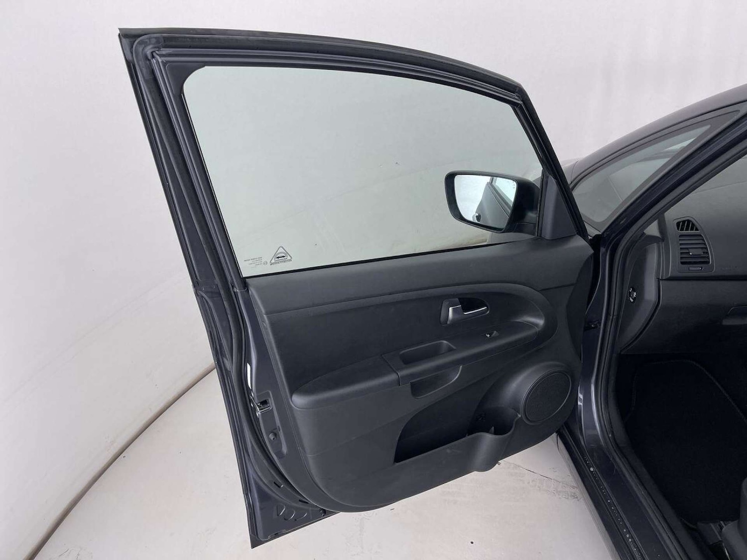 Used Kia Venga 2017 for sale - 75958167: Photo 87