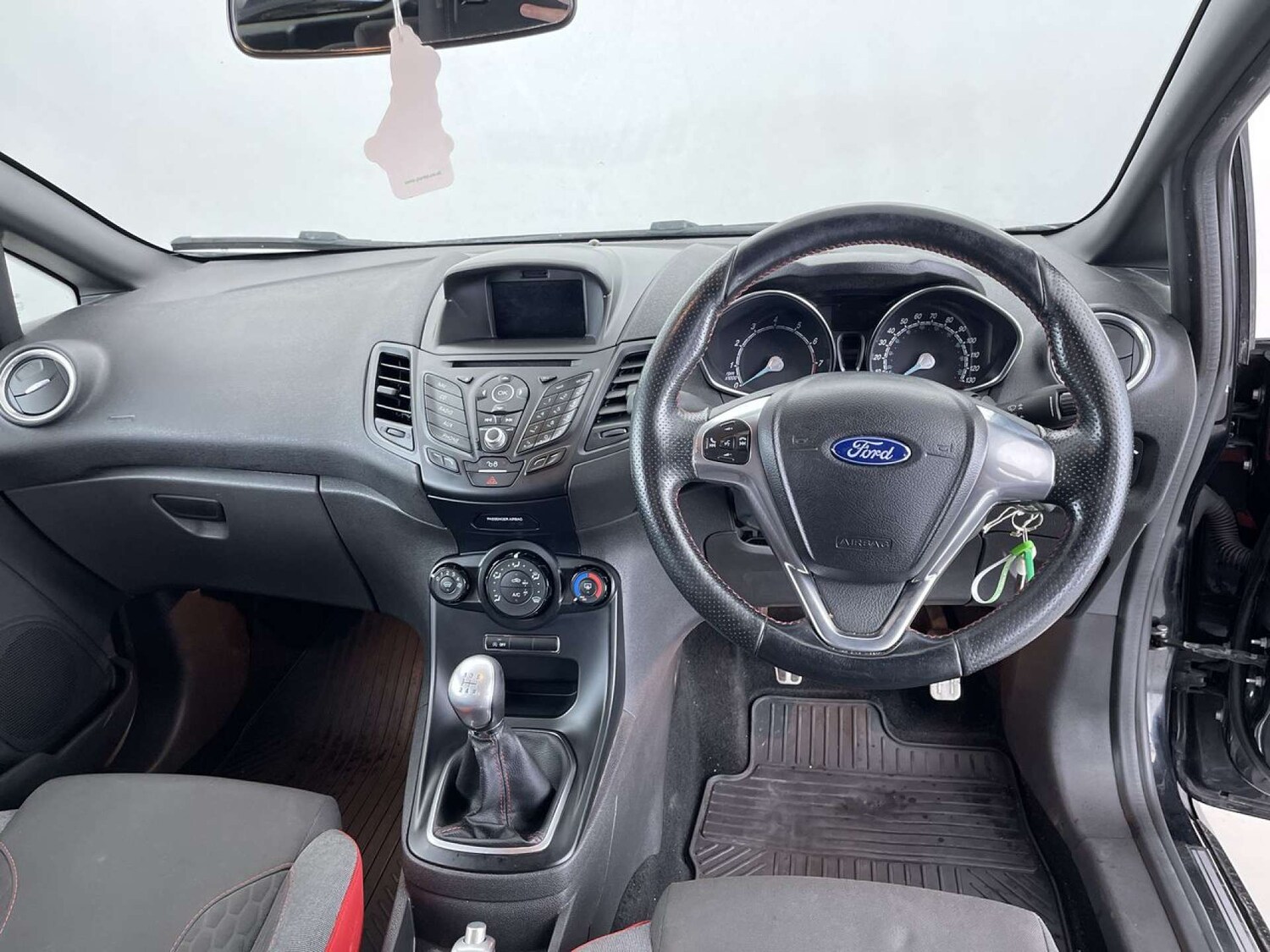 Used Ford Fiesta 2016 for sale - 77590650: Photo 33