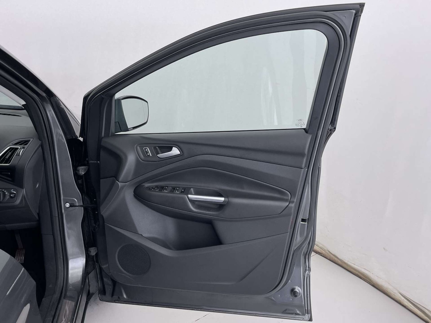 Used Ford Kuga 2016 for sale - 76280372: Photo 29