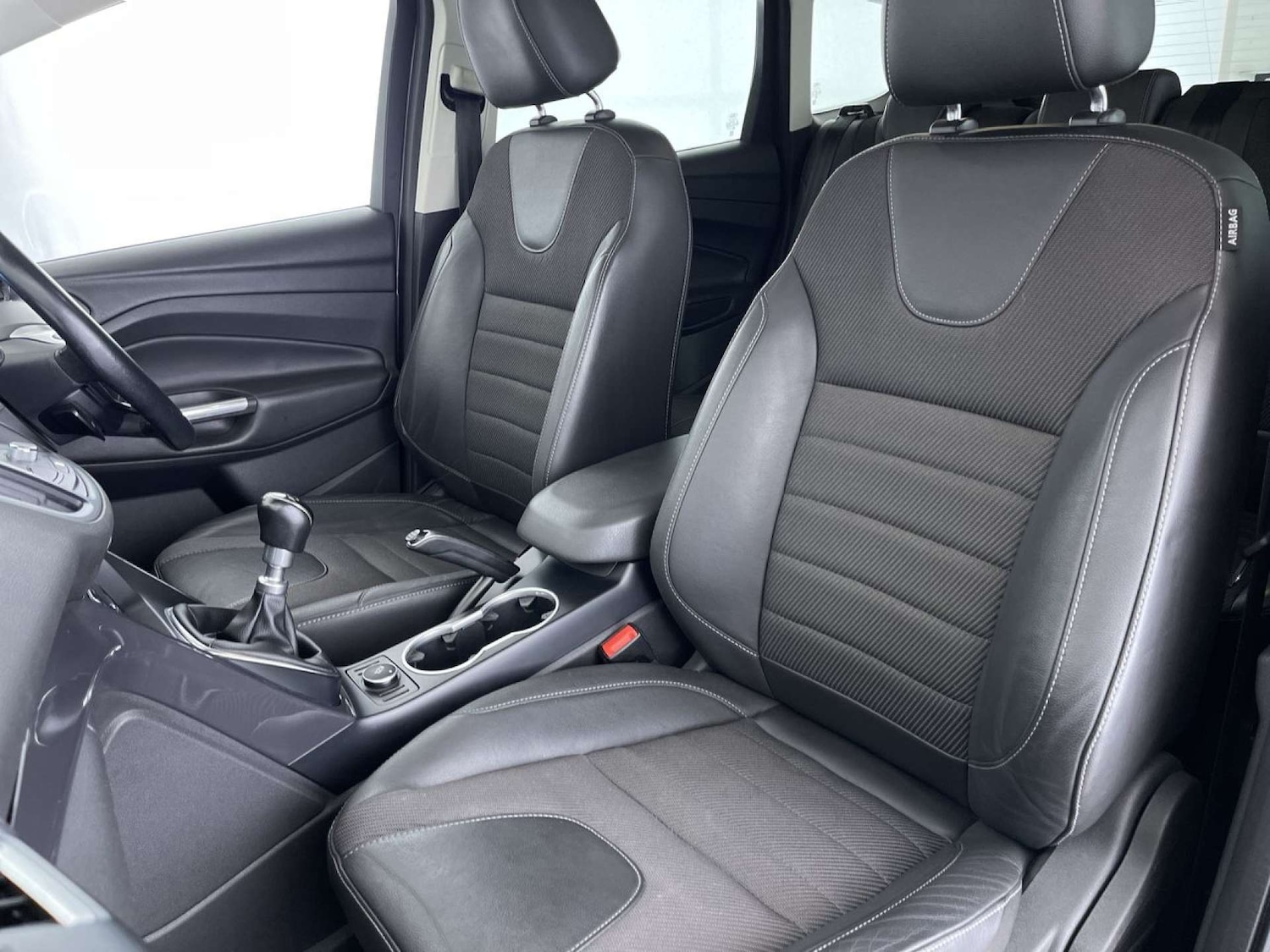 Used Ford Kuga 2016 for sale - 76280372: Photo 31