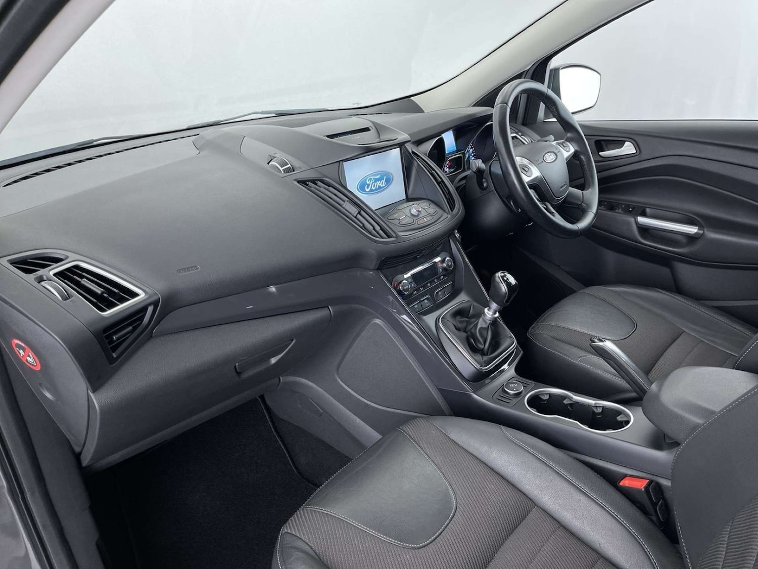 Used Ford Kuga 2016 for sale - 76280372: Photo 32