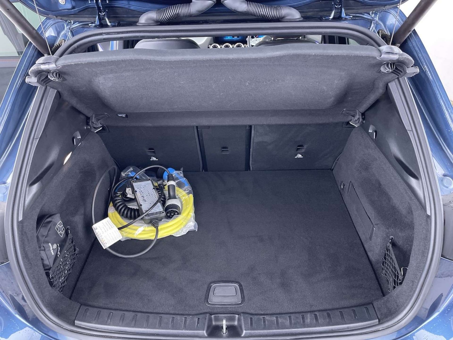 Used Mercedes-Benz EQA 2021 for sale - 76143256: Photo 10