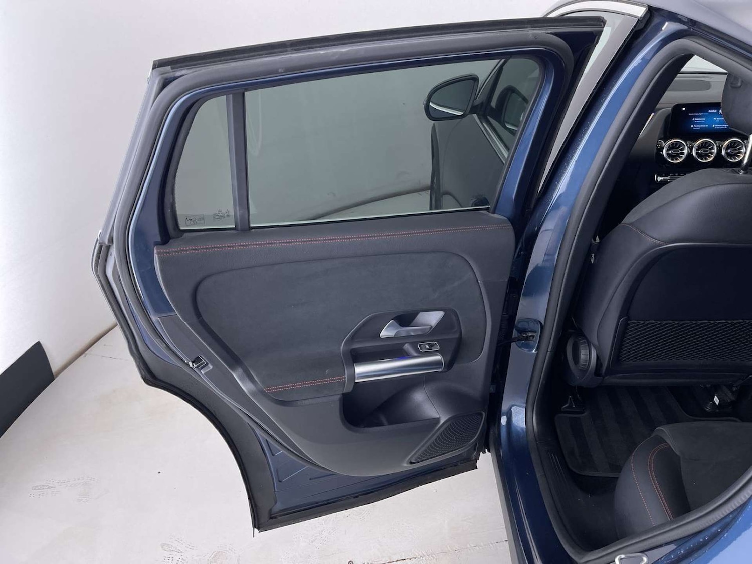 Used Mercedes-Benz EQA 2021 for sale - 76143256: Photo 28