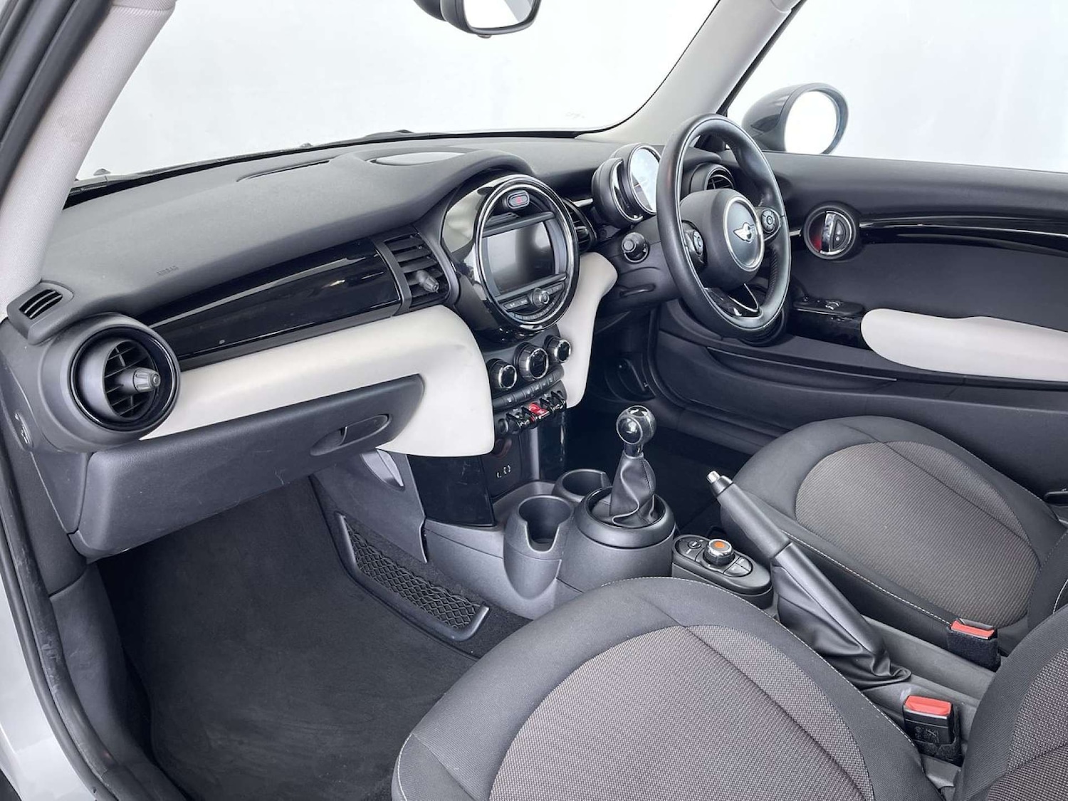 Used MINI Hatch 2015 for sale - 76735804: Photo 30