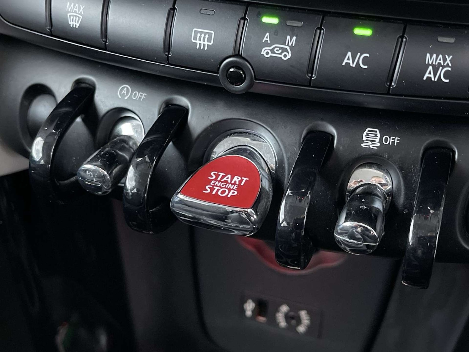 Used MINI Hatch 2015 for sale - 76735804: Photo 42