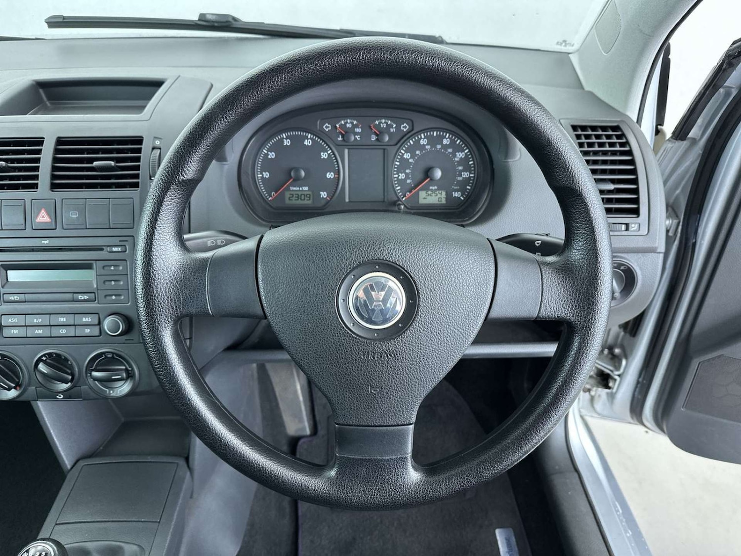 Used Volkswagen Polo 2007 for sale - 77931918: Photo 29