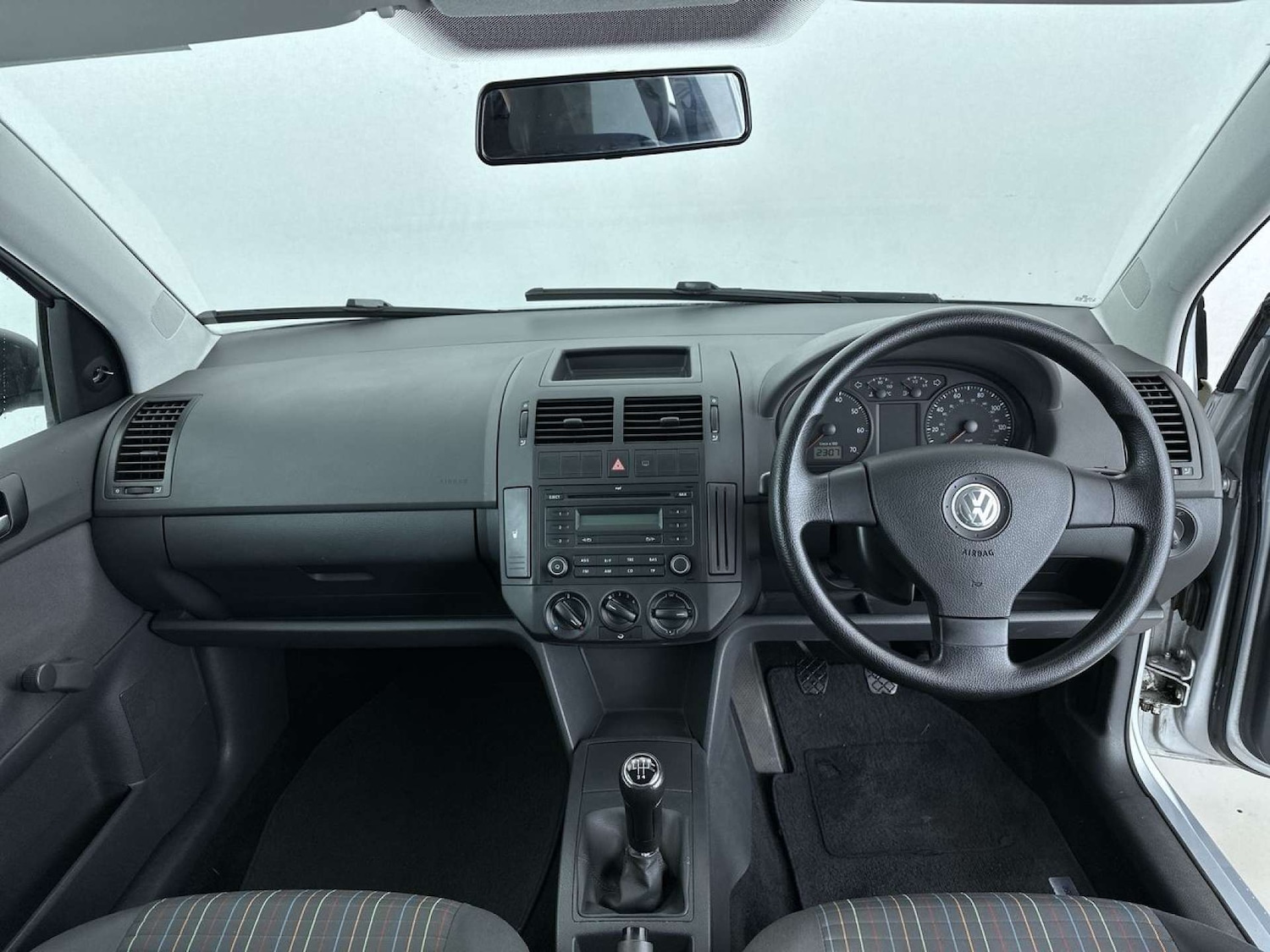 Used Volkswagen Polo 2007 for sale - 77931918: Photo 7