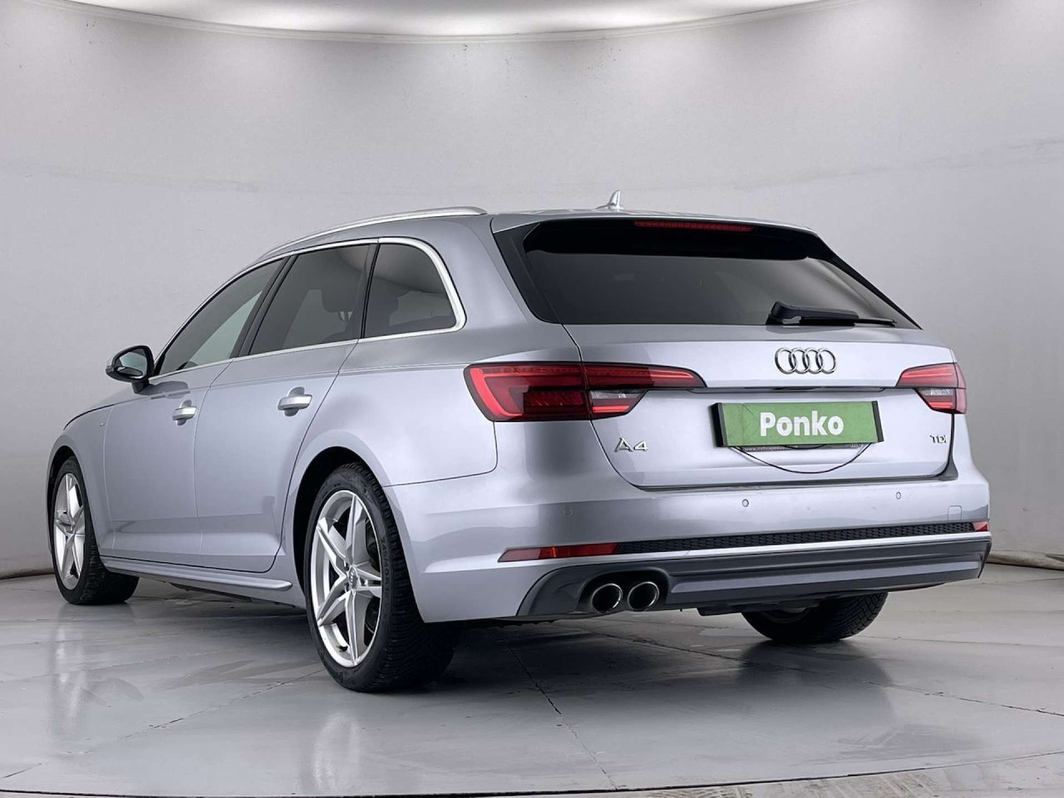 Used Audi A4 2017 for sale - 76493589: Photo 3