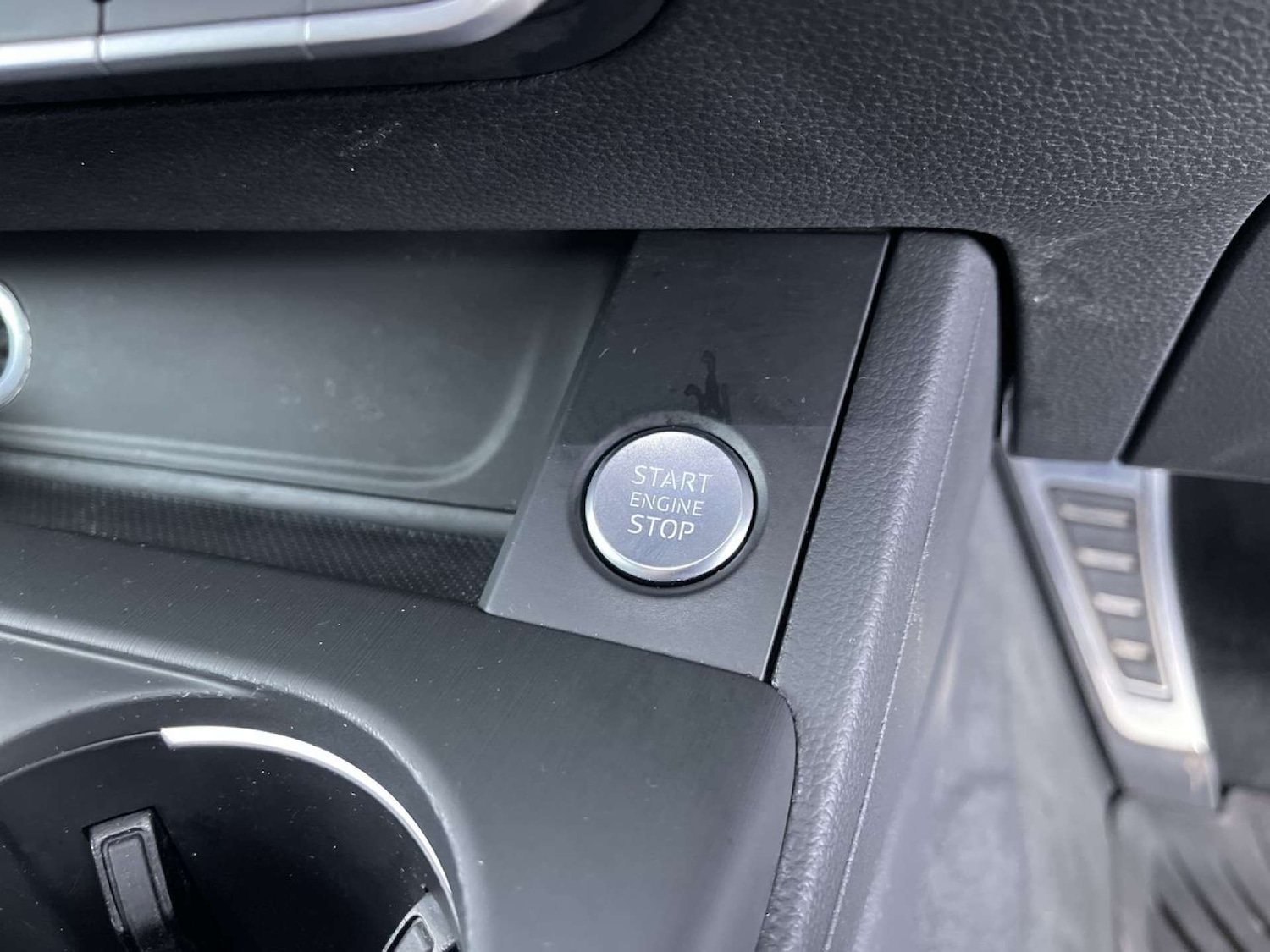 Used Audi A4 2017 for sale - 76493589: Photo 45