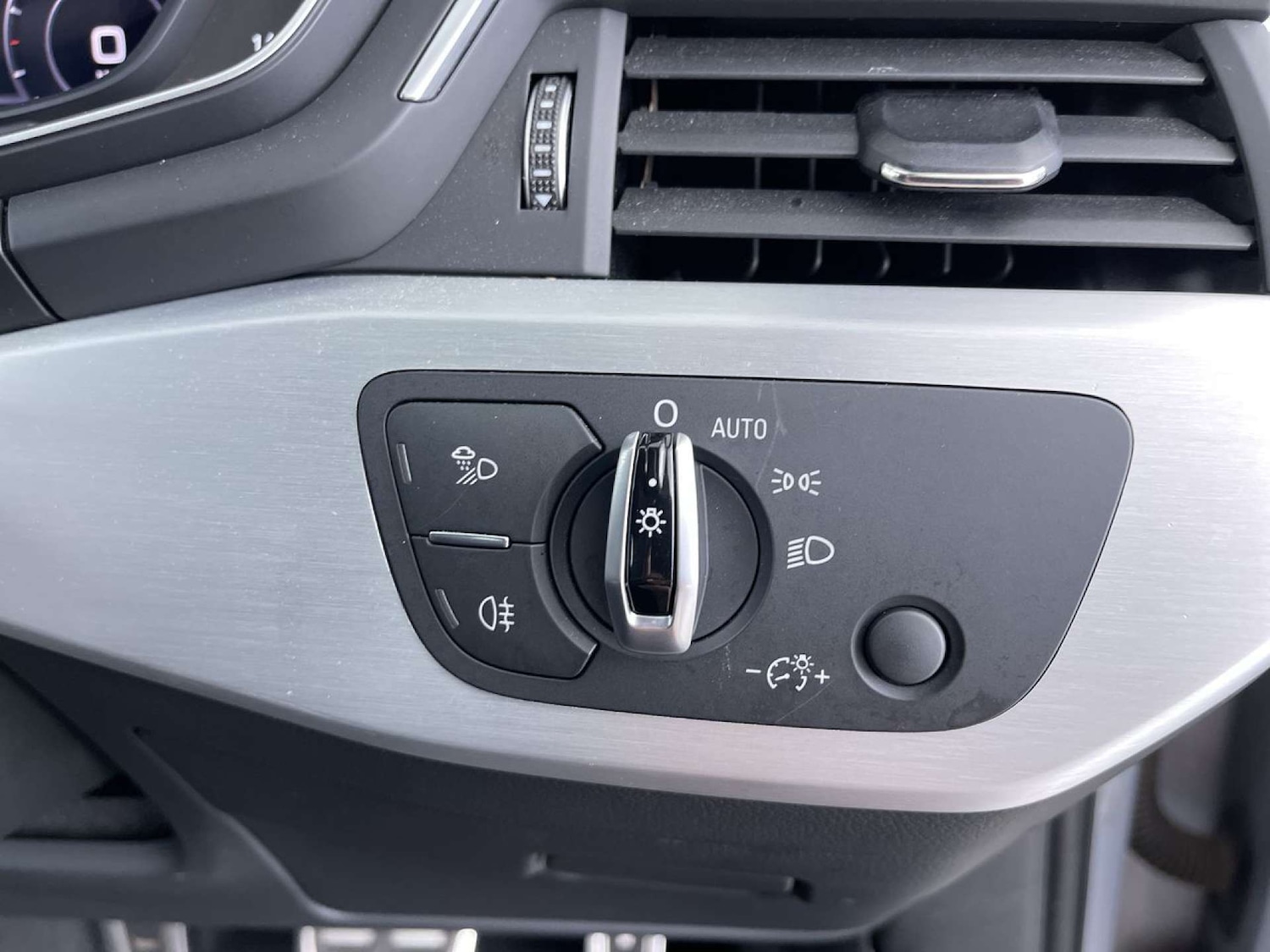 Used Audi A4 2017 for sale - 76493589: Photo 49