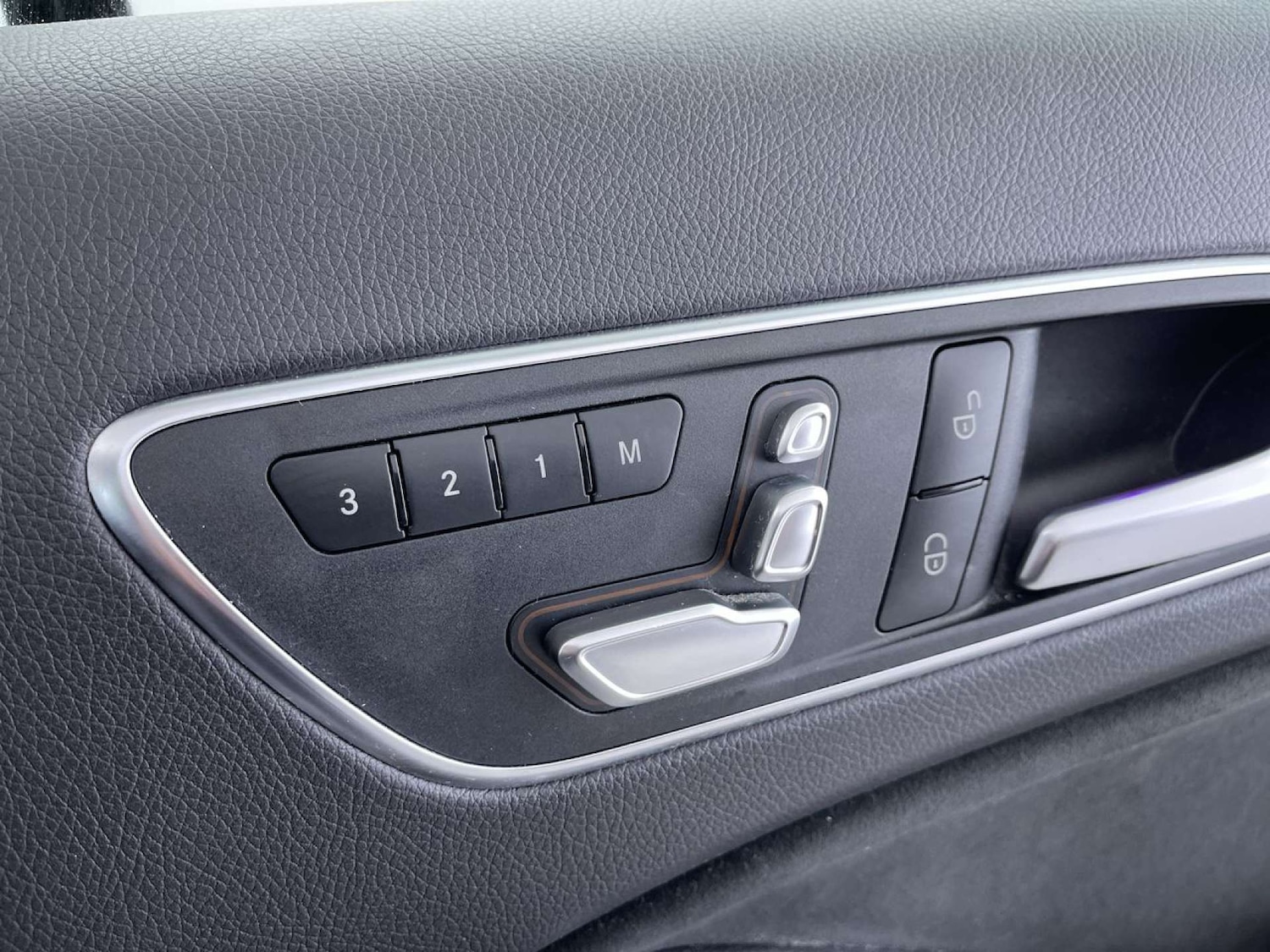 Used Mercedes-Benz A-Class 2017 for sale - 76698036: Photo 58