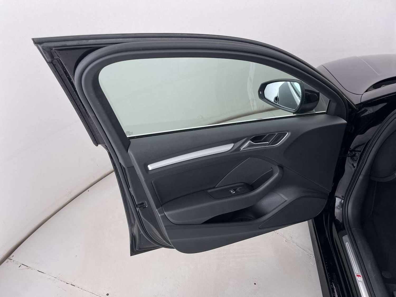 Used Audi A3 2018 for sale - 77792539: Photo 27