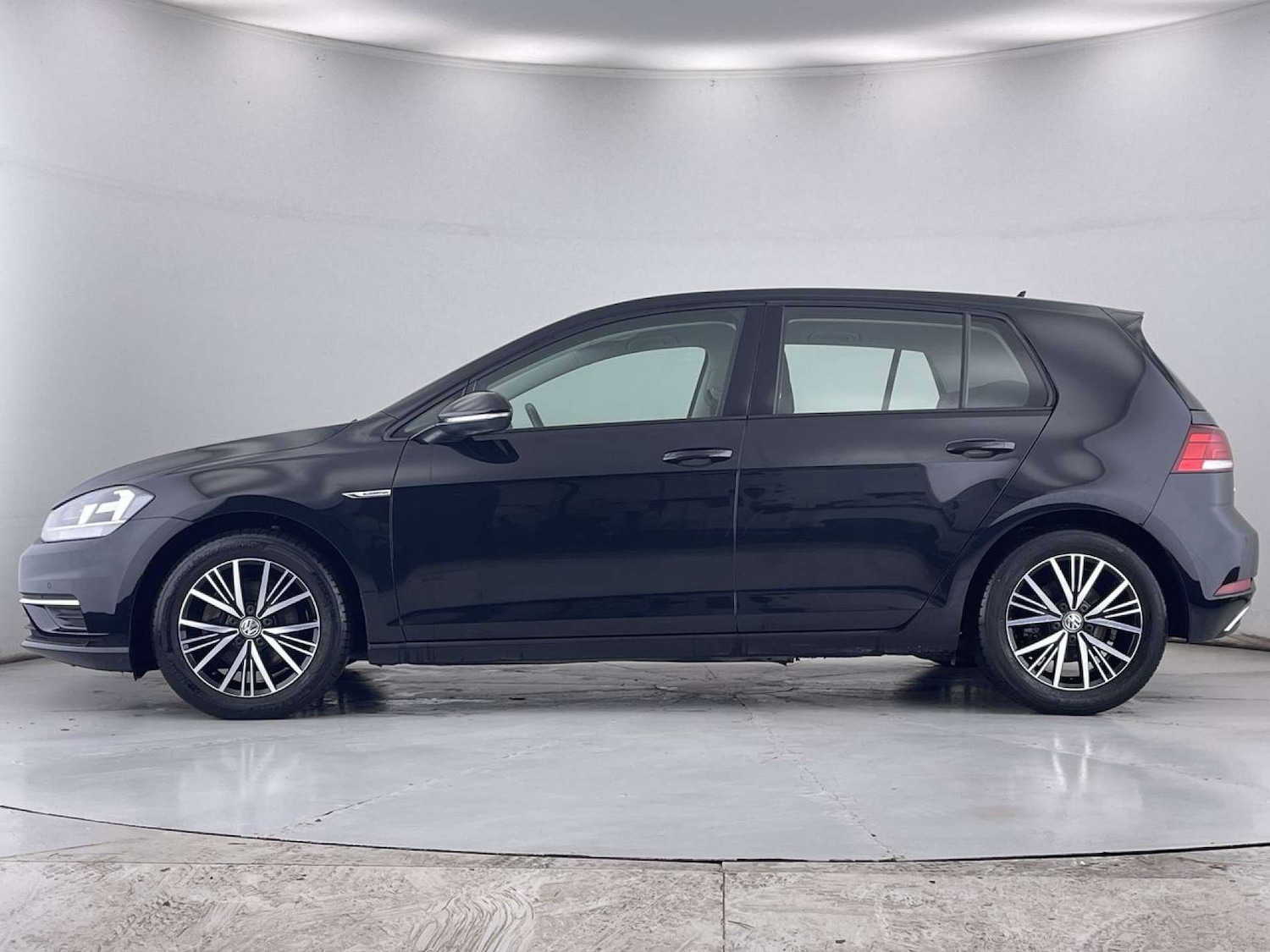 Used Volkswagen Golf 2018 for sale - 76602142: Photo 16